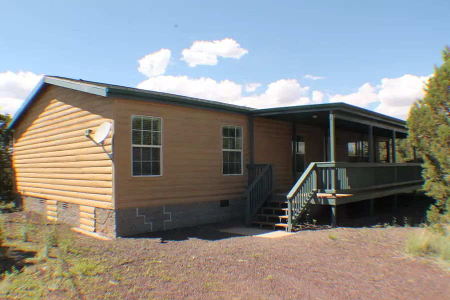 75 County Road 3168, Vernon, AZ 85940