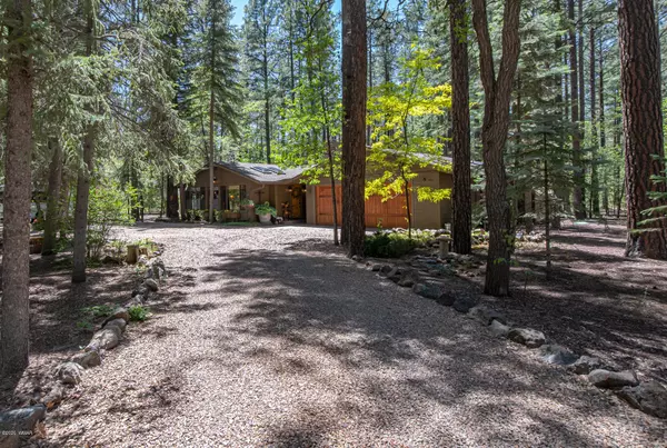 2994 White Oak DR, Pinetop, AZ 85935