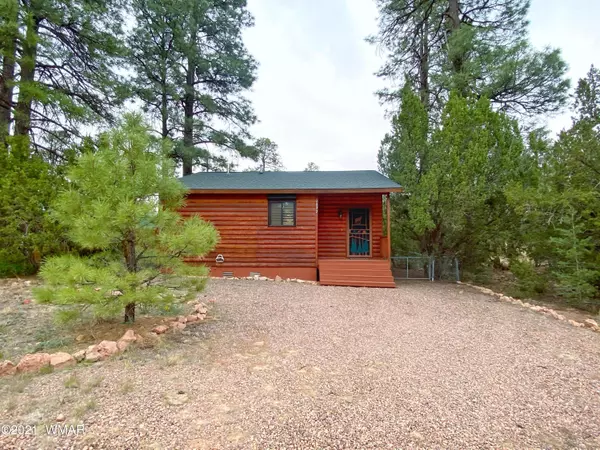 2072 Pine Lake DR, Overgaard, AZ 85933