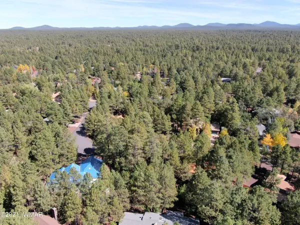 5052 Night Hawk LOOP, Pinetop, AZ 85935