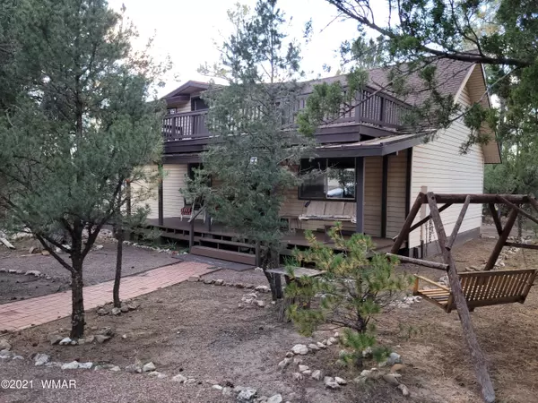 2938 Breezy Pine DR, Overgaard, AZ 85933