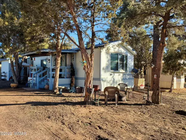 2068 Thousand Pines DR, Overgaard, AZ 85933