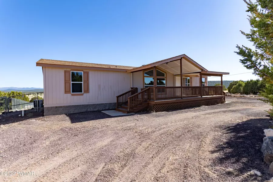 4 County Road 8003, Concho, AZ 85924