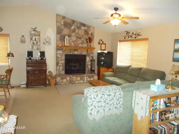 Overgaard, AZ 85933,2086 Pinewood DR