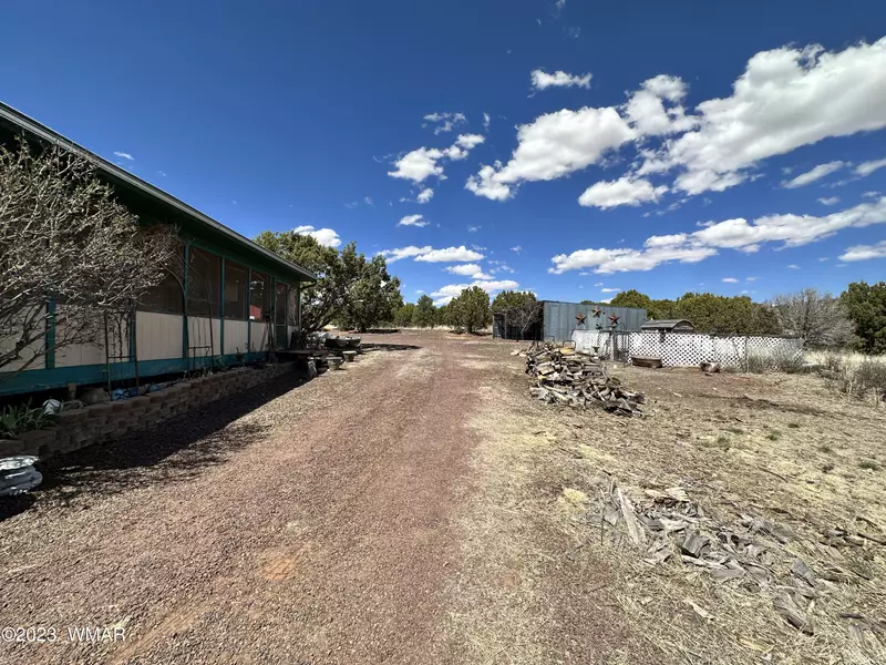 47 County Rd 8283, Concho, AZ 85924