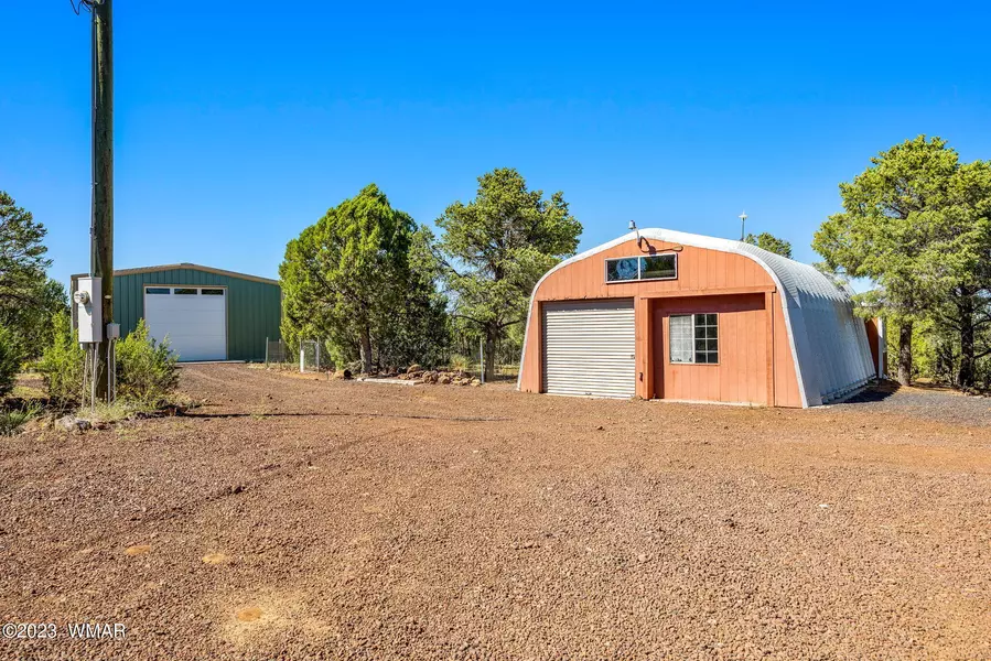 135 Co Rd 3158, Vernon, AZ 85940