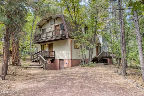 1876 Woodchuck LN, Pinetop, AZ 85935