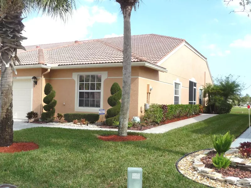 8414 Logia CIR, Boynton Beach, FL 33472