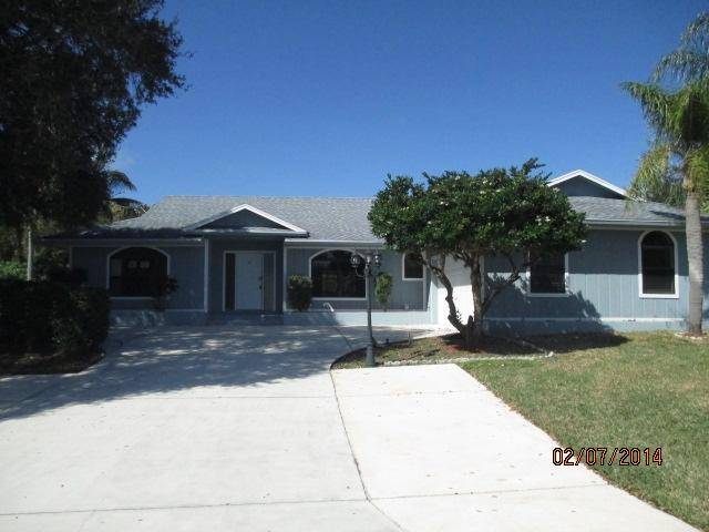 3063 SE Quanset CIR, Stuart, FL 34997