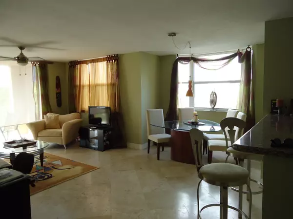 Boca Raton, FL 33487,3594 S Ocean BLVD 402