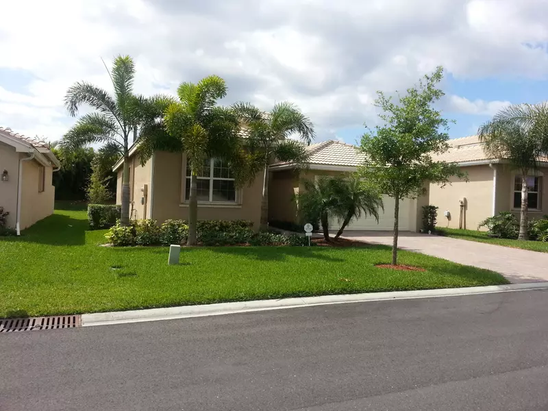 9678 Sail Palm CT, Boynton Beach, FL 33473