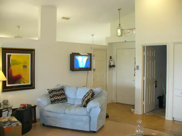 Hobe Sound, FL 33455,6243 SE Ames WAY