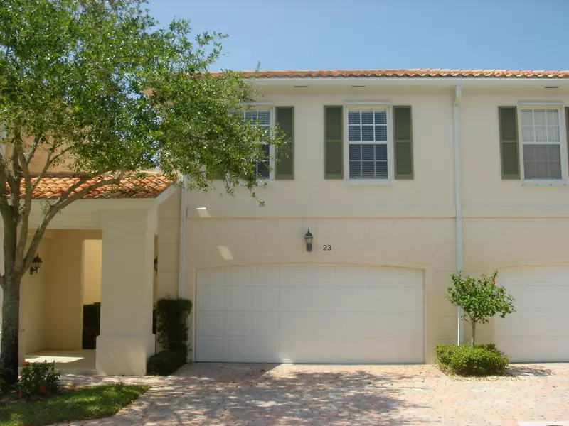 60 Laurel Oaks Circle, Tequesta, FL 33469