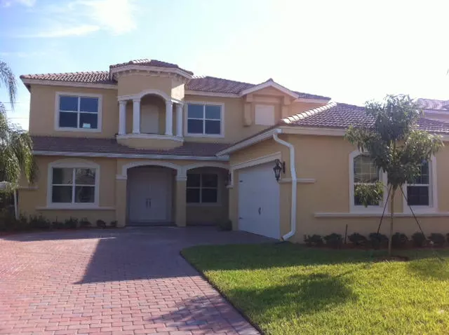 8946 Cypress Grove LN, West Palm Beach, FL 33411