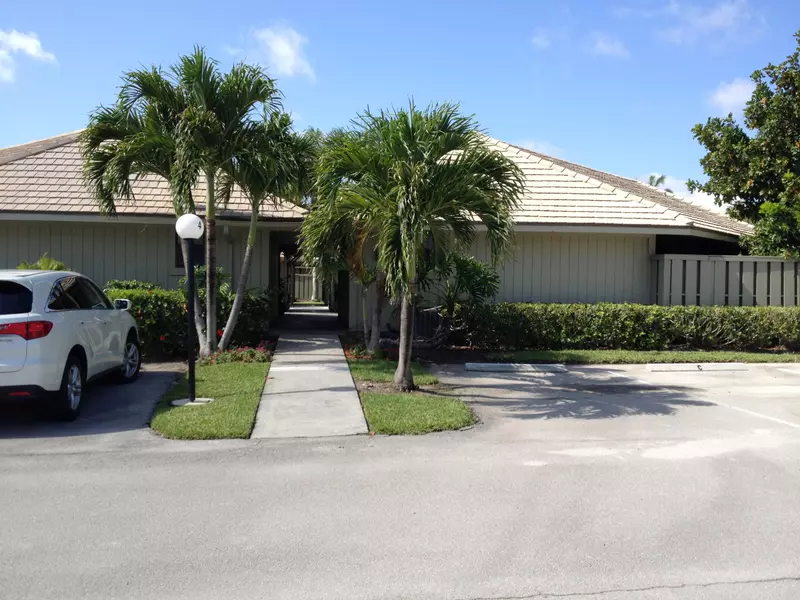 1127 E Seminole AVE 4b, Jupiter, FL 33477