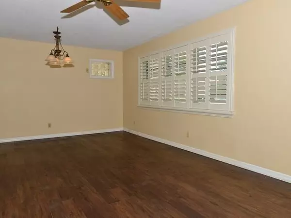 Jupiter, FL 33458,402 E Circle