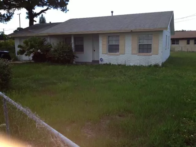 102 Gotham CT, Fort Pierce, FL 34950