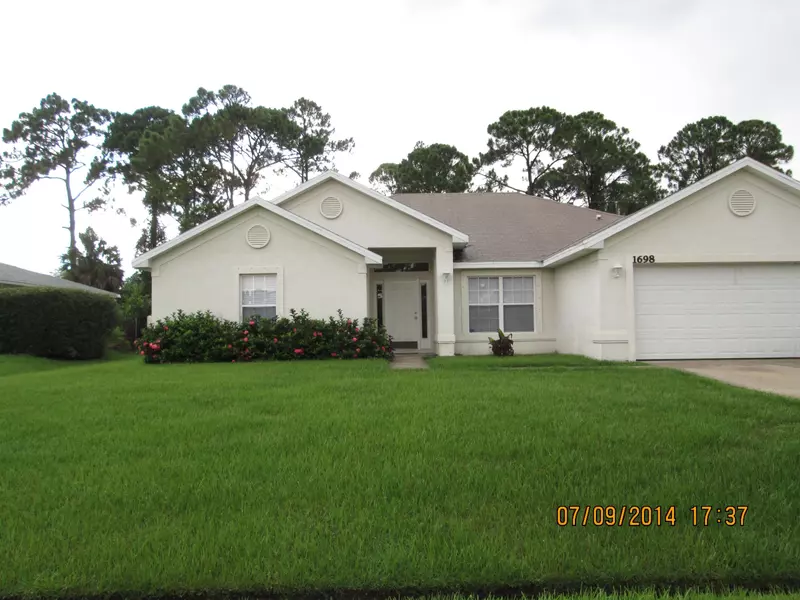 1698 SW Cycle ST, Port Saint Lucie, FL 34953