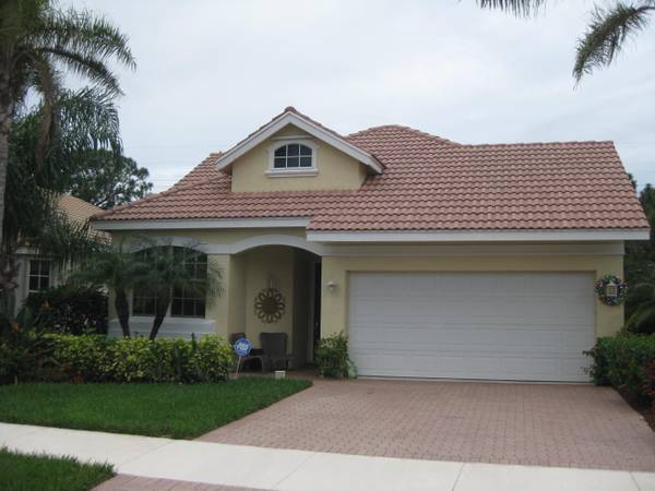 822 SW Munjack CIR, Port Saint Lucie, FL 34986