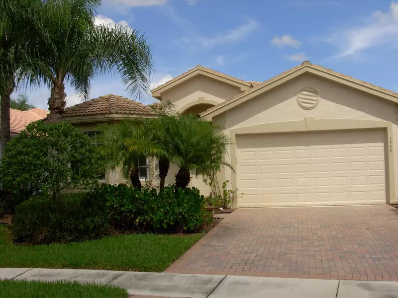 7948 Brookside CT, Lake Worth, FL 33467