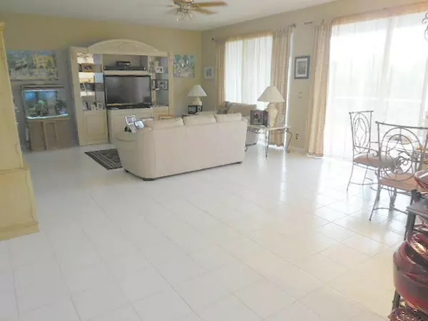 Boca Raton, FL 33498,18248 Coral Isles DR