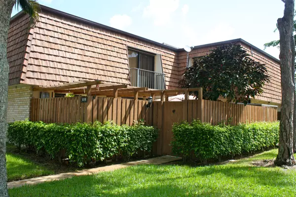 615 6th LN, Greenacres, FL 33463