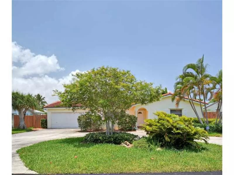 1633 SE 5th ST, Deerfield Beach, FL 33441