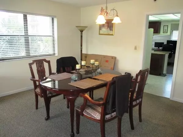 North Palm Beach, FL 33408,364 Golfview RD 407