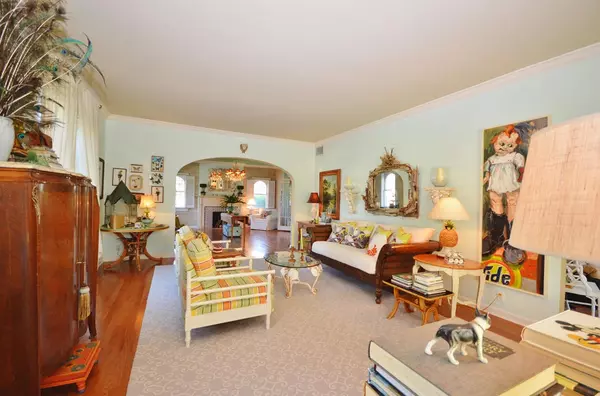 West Palm Beach, FL 33405,220 Marlborough RD