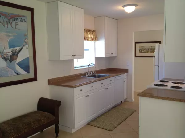 North Palm Beach, FL 33408,800 Juniper DR