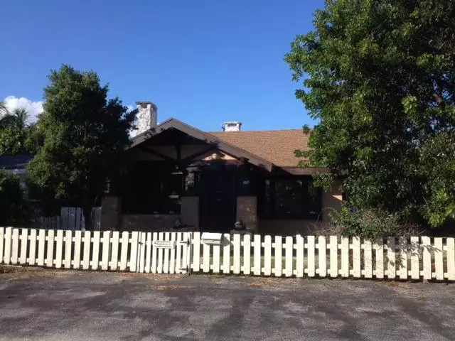 204 N 18th AVE, Lake Worth, FL 33460