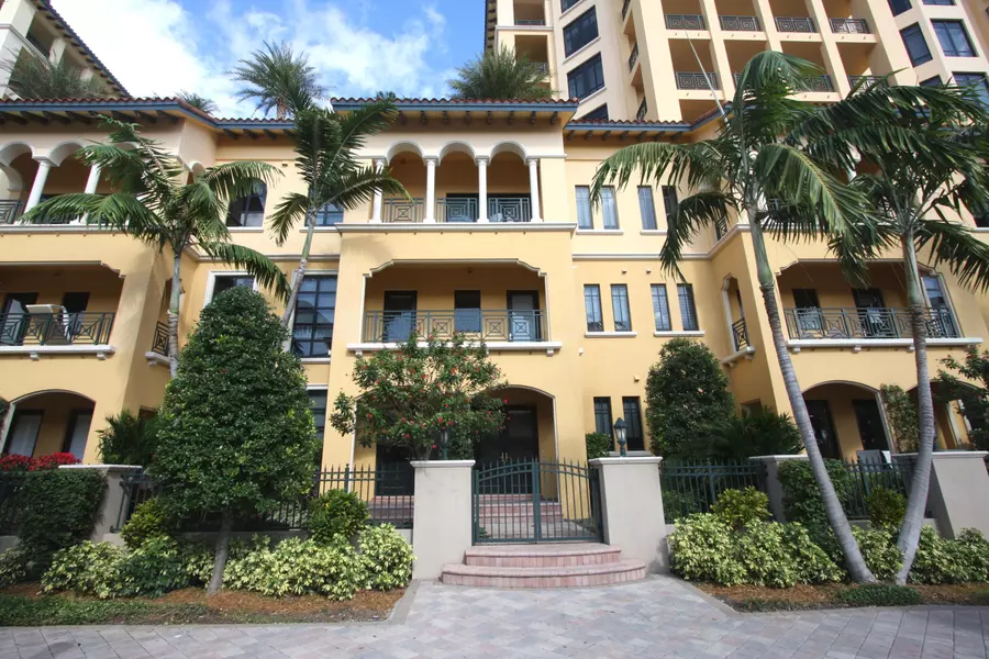 200 E Palmetto Park RD Th-3, Boca Raton, FL 33432