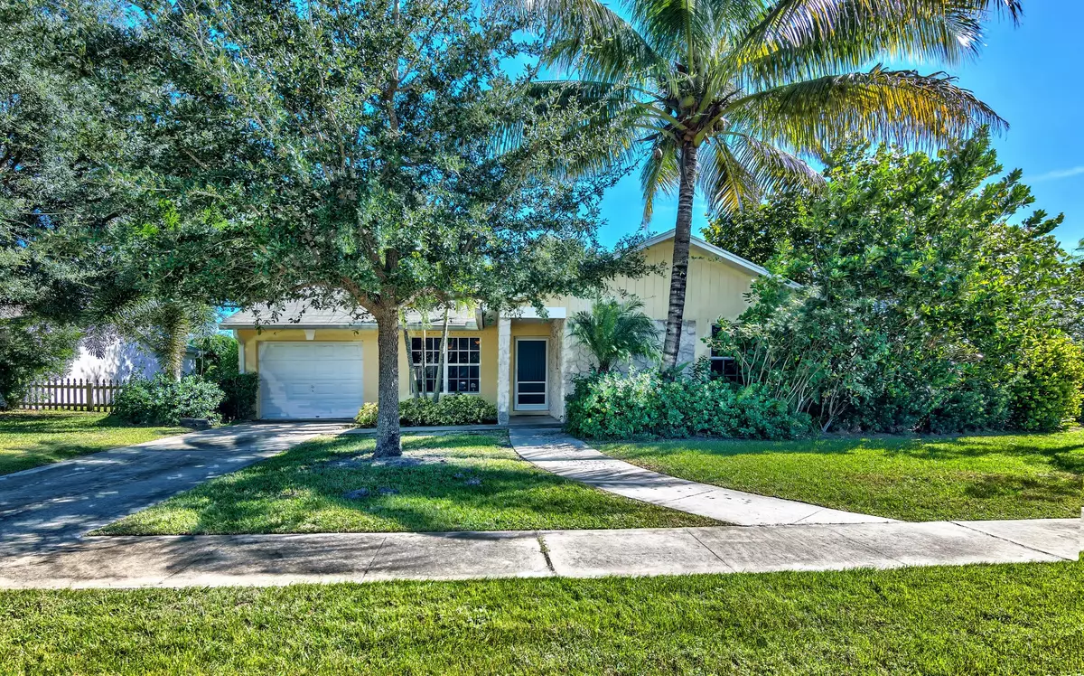 Jupiter, FL 33458,108 Village CIR