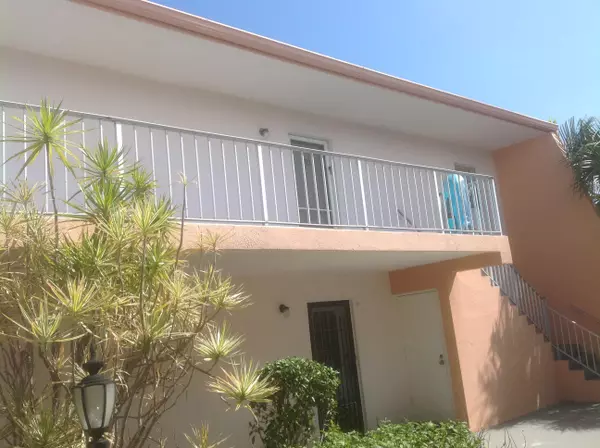 725 Hummingbird WAY 203, North Palm Beach, FL 33408