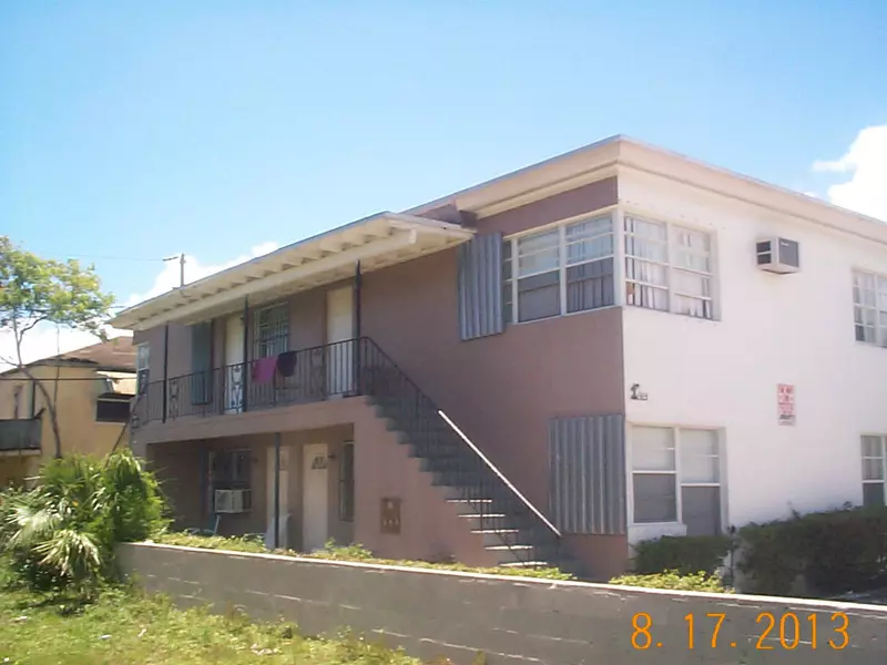 1104 18th ST 1, West Palm Beach, FL 33407