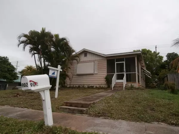 Lake Worth, FL 33460,902 S Ridge ST