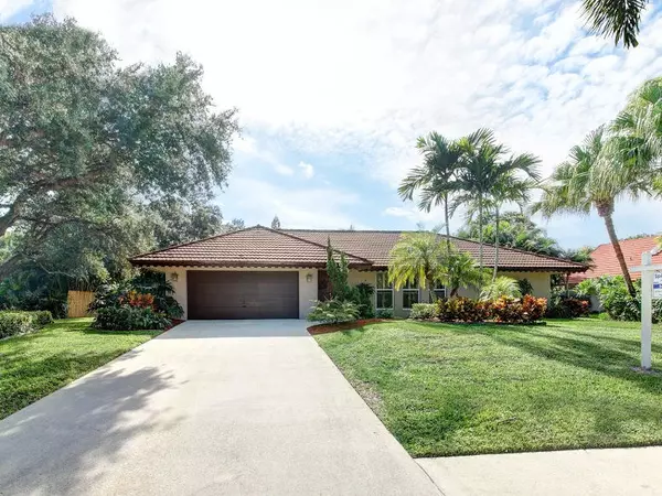 2570 W Hope LN, Palm Beach Gardens, FL 33410