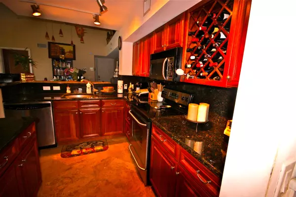 Hypoluxo, FL 33462,145 Yacht Club WAY 304