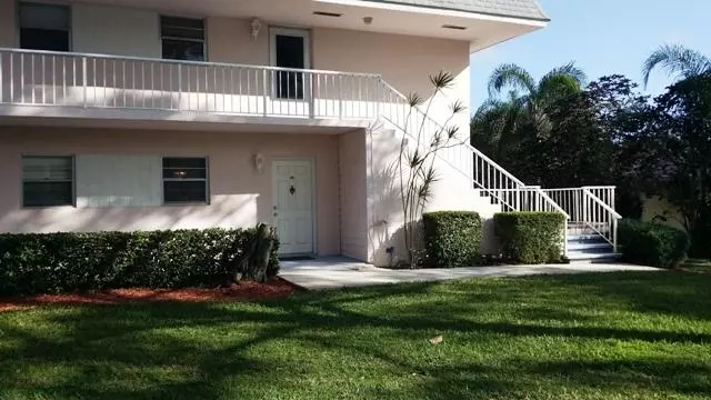 Tequesta, FL 33469,18081 SE Country Club DR #3-25