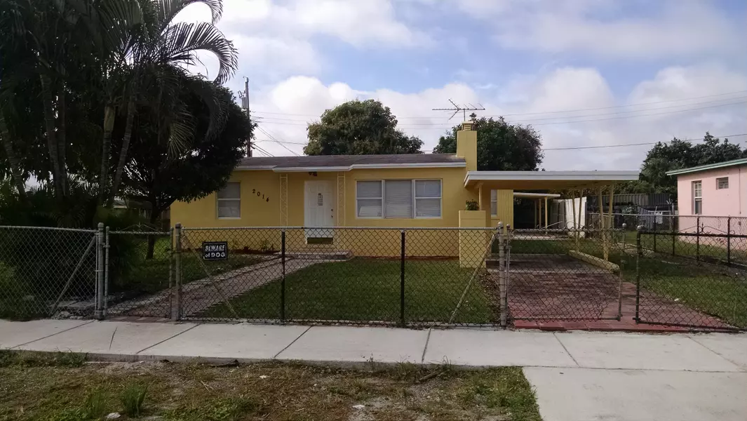 2014 Seminole BLVD, West Palm Beach, FL 33409