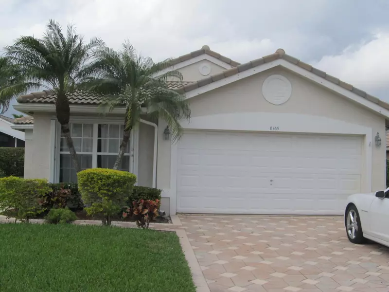 8165 Palm Gate DR, Boynton Beach, FL 33436