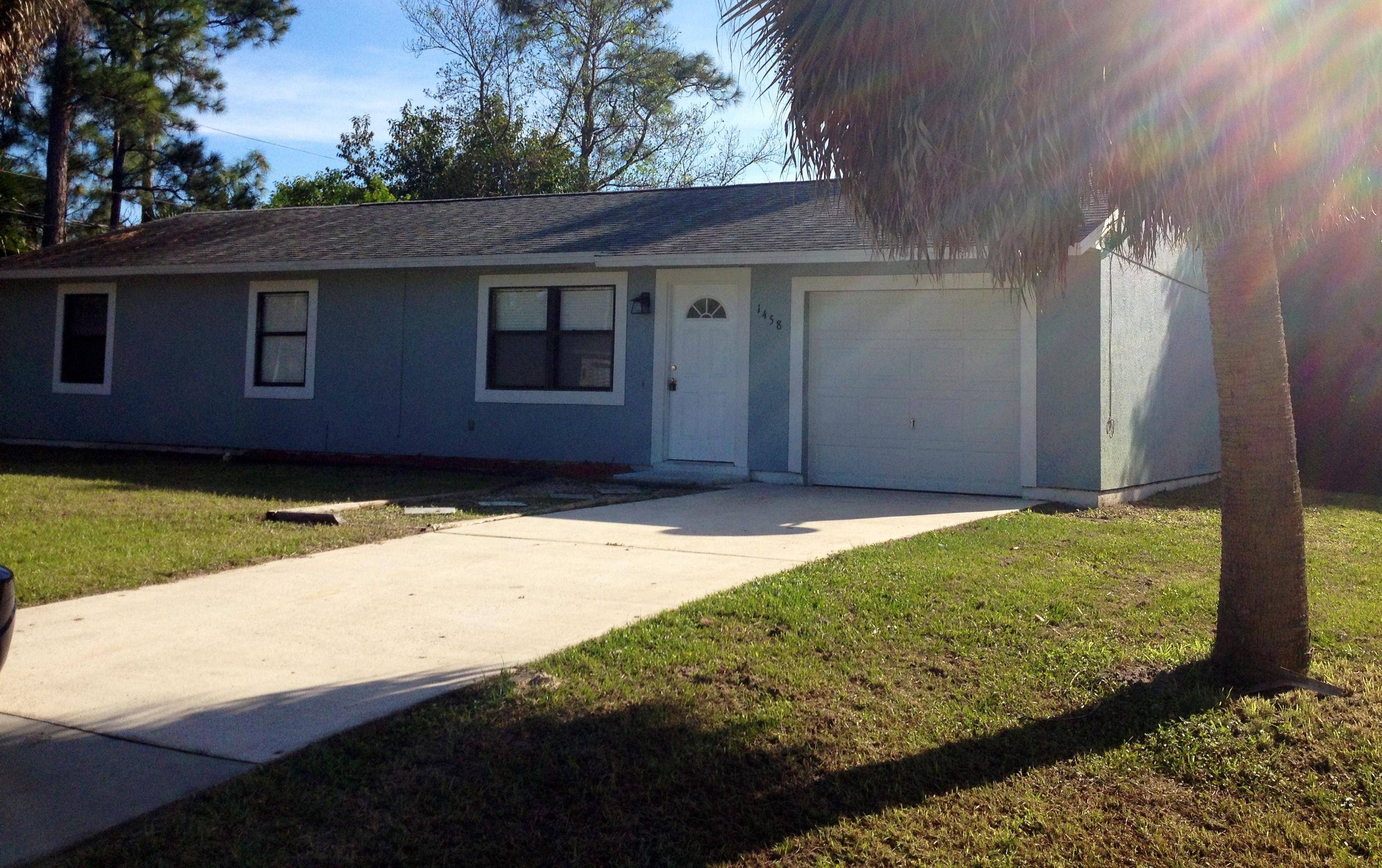 1458 SW Oriole LN, Port Saint Lucie, FL 34953