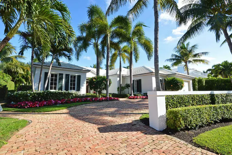 3223 Polo DR, Gulf Stream, FL 33483