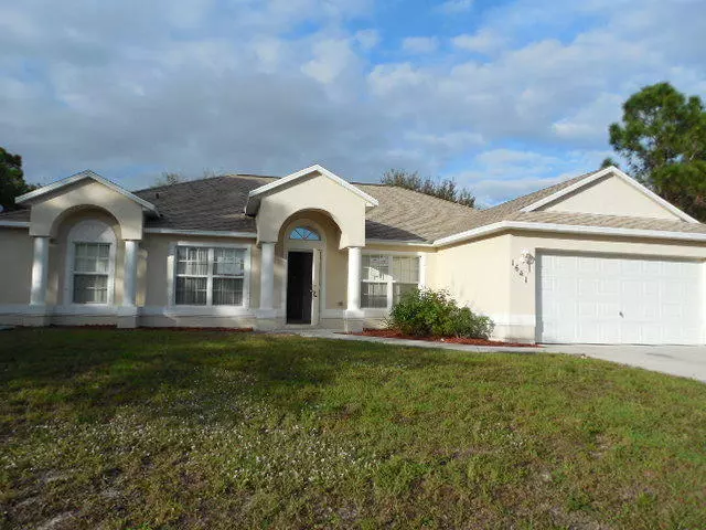 1641 SW Glacador AVE, Port Saint Lucie, FL 34953