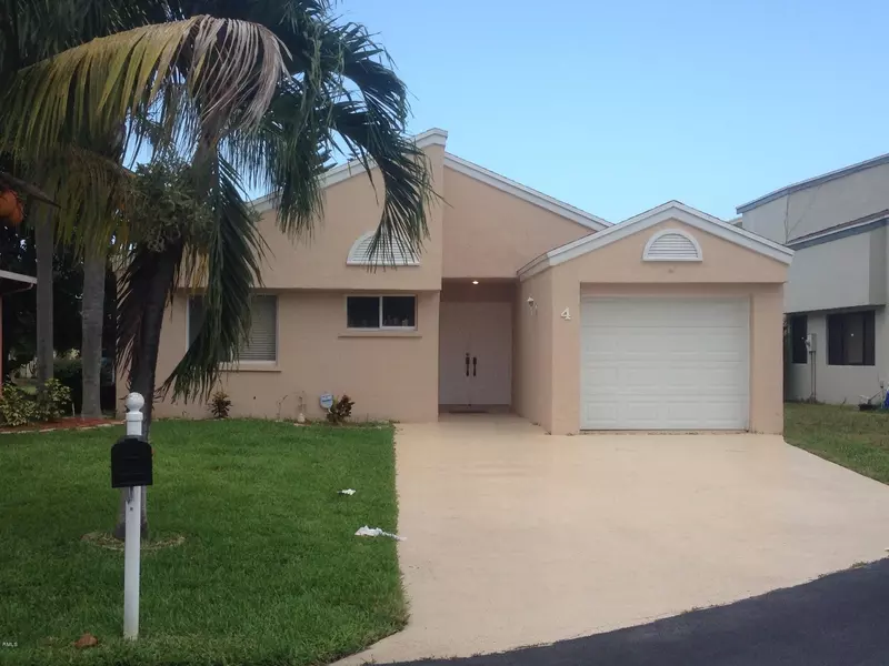 4 Dalton PL, Boynton Beach, FL 33426