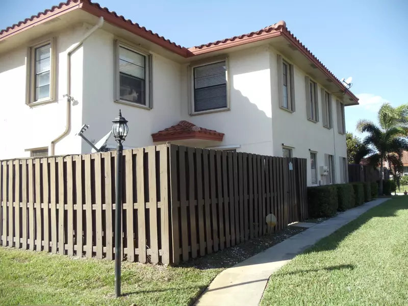 1426 SW 25 AVE C, Boynton Beach, FL 33426