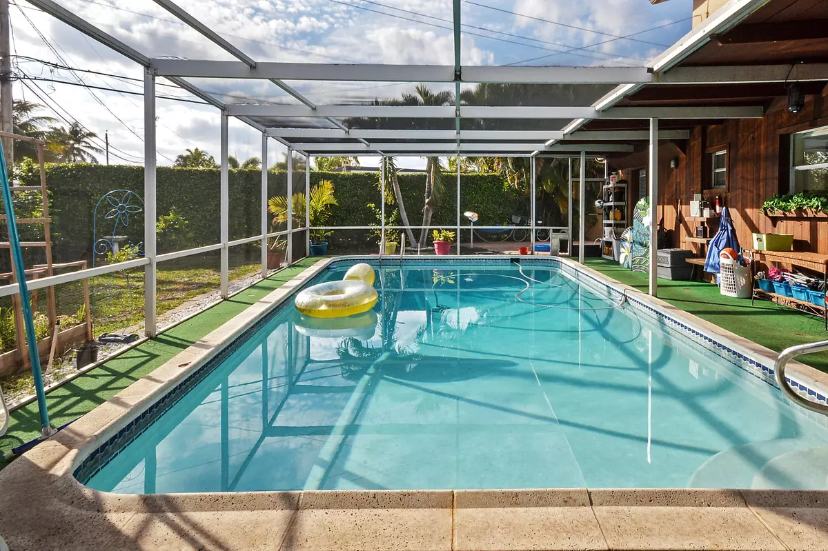 Boca Raton, FL 33486,900 SW 13th ST