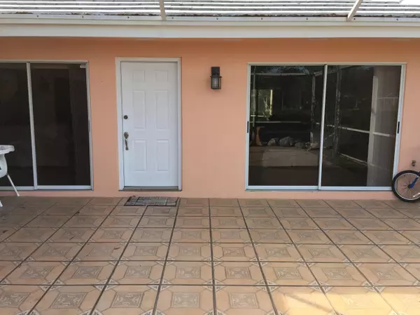 Palm Beach Gardens, FL 33403,902 Sun Terrace CT