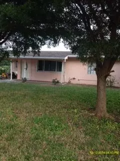 102 Engle RD, Lake Worth, FL 33461