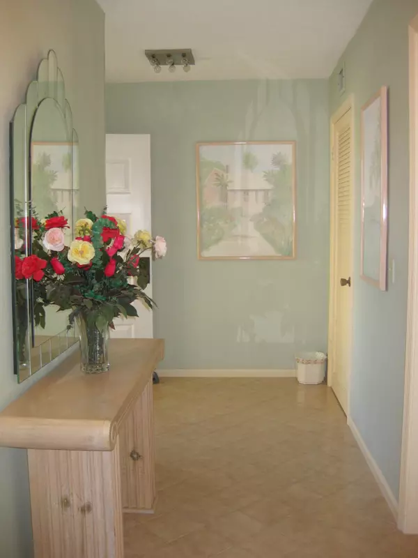 Atlantis, FL 33462,250 John F Kennedy DR 301